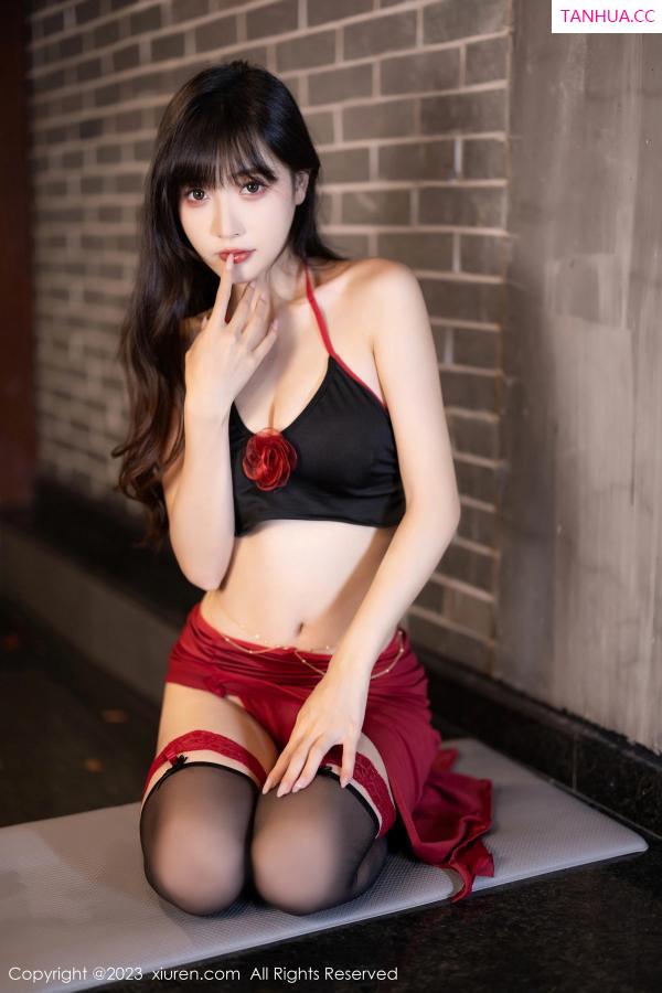 林星阑  [XiuRen]高清写真图 2023.10.18 No.7529 林星阑 黑丝美腿第19张图片